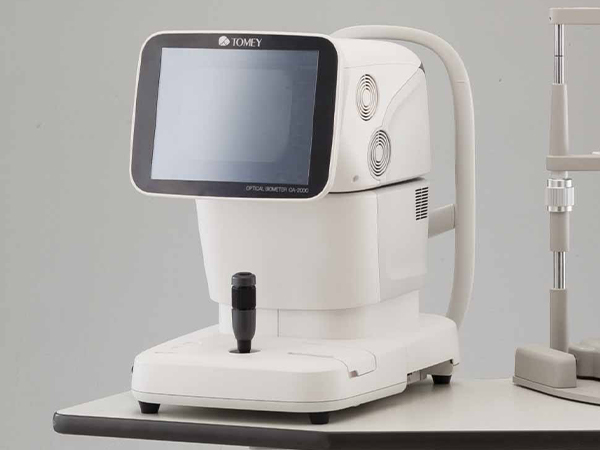 光眼軸長測定装置（TOMEY社 OA-2000）